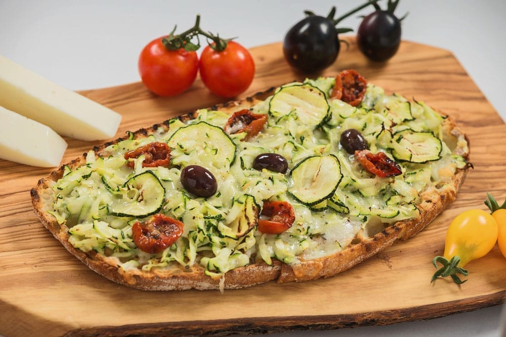 Bruschetta cu Branza Asiago si Zucchini 3 Bruschetta cu Branza Asiago si Zucchini